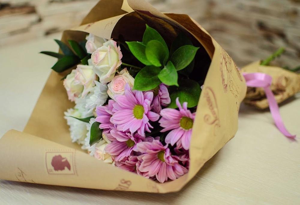 Букет цветов из: Розы и Хризантемы в Биробиджане