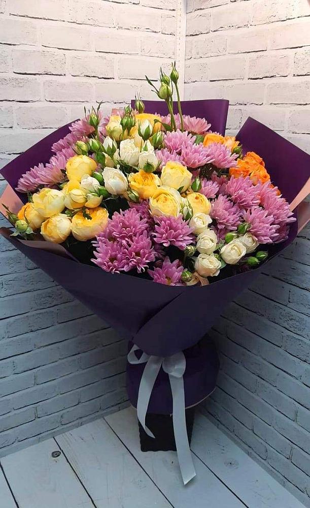 Букет цветов из: Хризантемы и Розы в Биробиджане