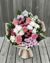 Букет цветов из:  Альстромерии, Гвоздики, Розы и Хризантемы в Биробиджане