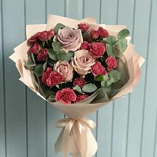 Букет цветов из:  Гвоздики и Розы в Биробиджане