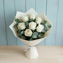 Букет Белые розы в Эвкалипте в Биробиджане